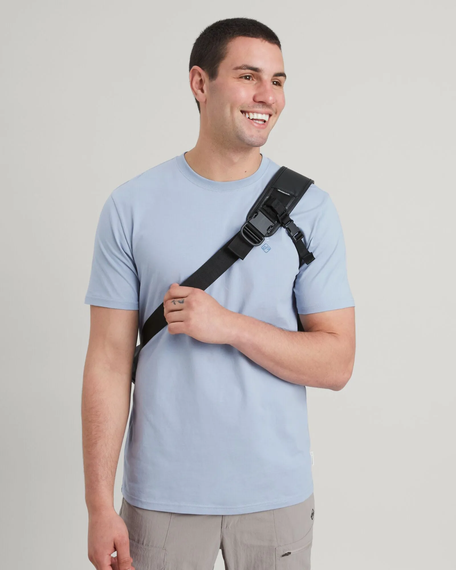 Amphi Roll Top Messenger Bag - 15L - Black Stingray