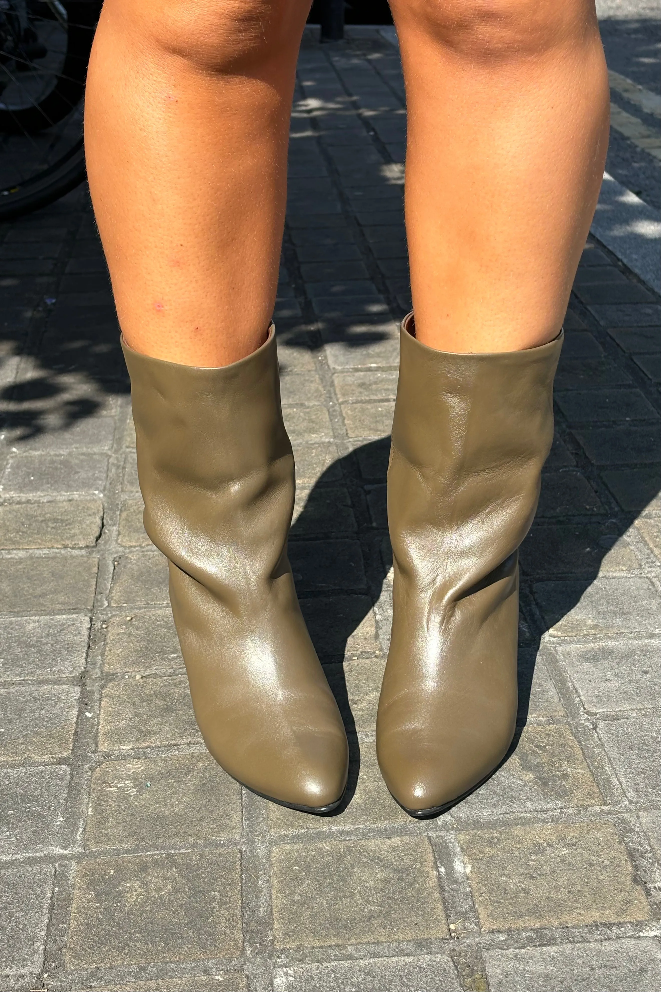 Anonymous Copenhaen Vully 50 Triangle Moss Boots