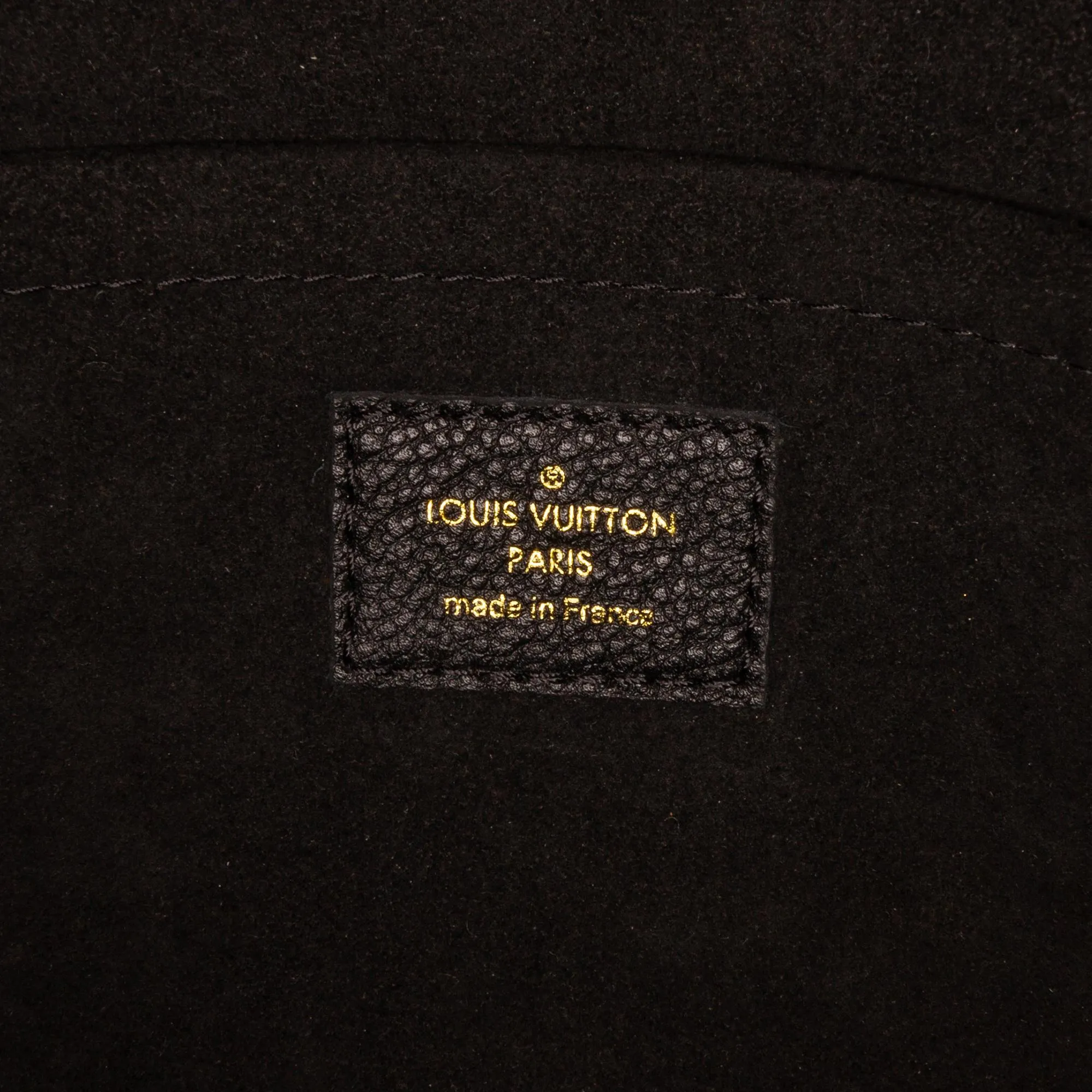 Louis Vuitton Monogram Daily Pouch (SHG-gztsSQ)