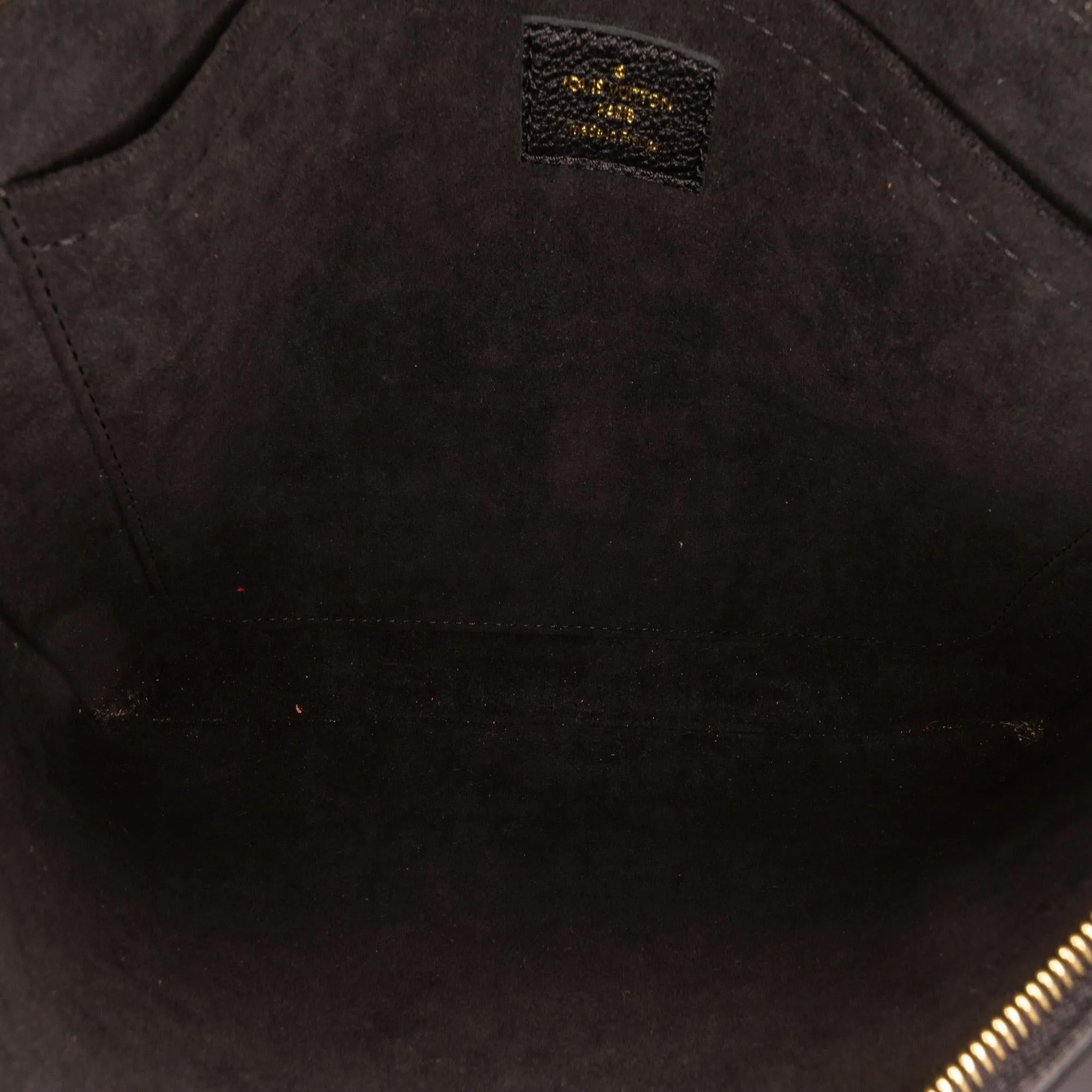 Louis Vuitton Monogram Daily Pouch (SHG-gztsSQ)