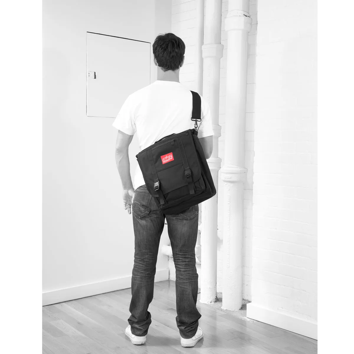 Manhattan Portage Commuter Laptop Bag (17 in.) With Back Zipper