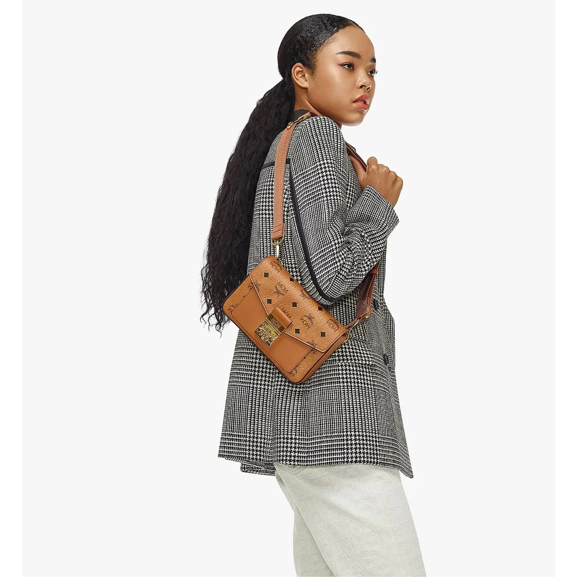 MCM Women's Crossbody Bag Cognac Small