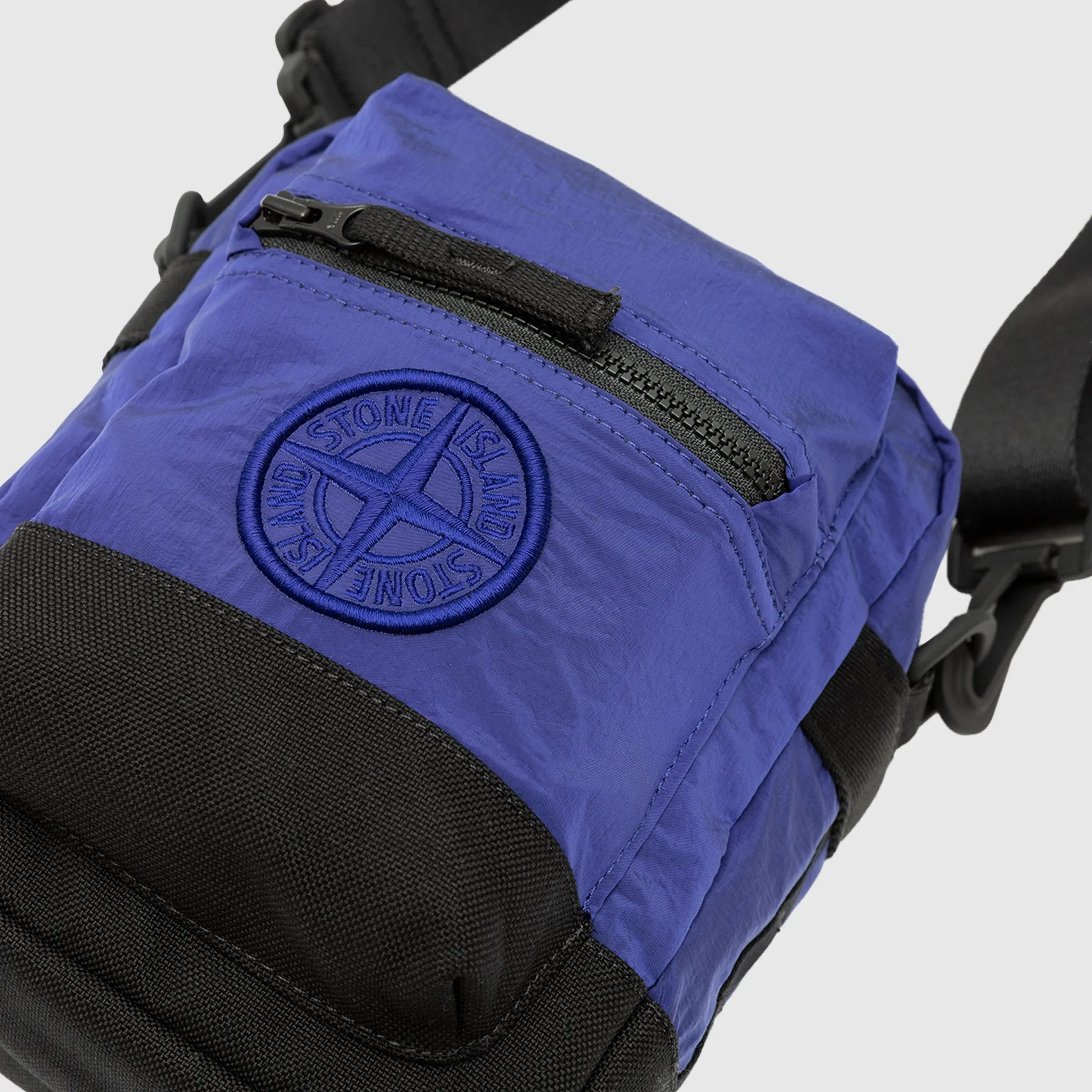 NYLON METAL IN ECONYL® CROSS BODY BAG