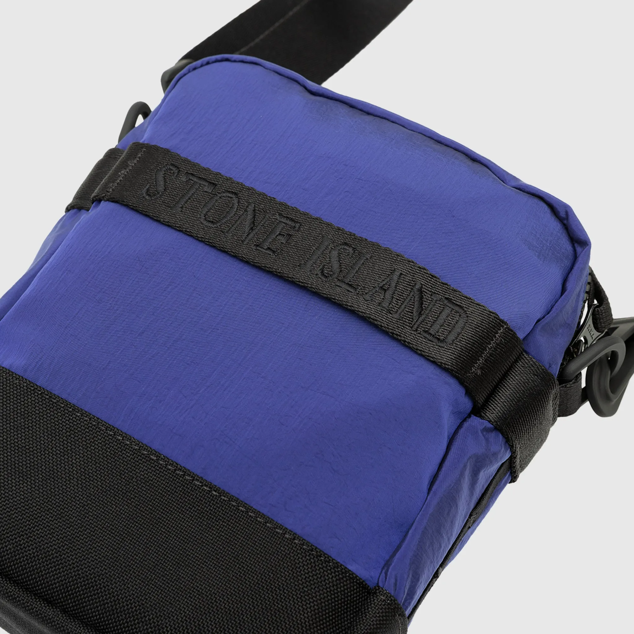NYLON METAL IN ECONYL® CROSS BODY BAG