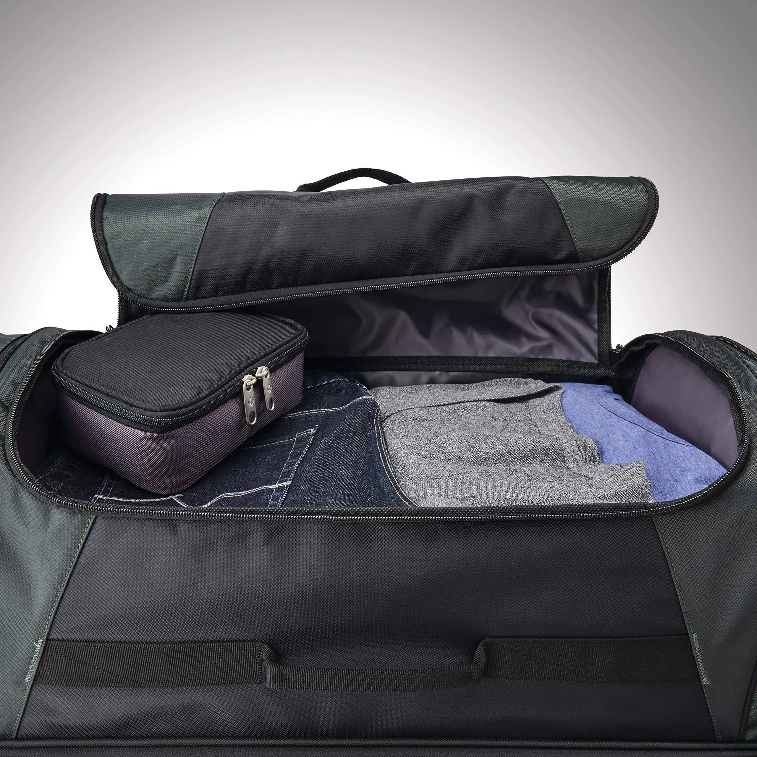 Samsonite Andante 32" 2-Wheel Wheeled Duffel Bags