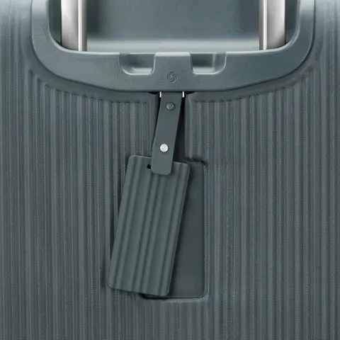 Samsonite Silhouette 18 Medium Expandable Spinner
