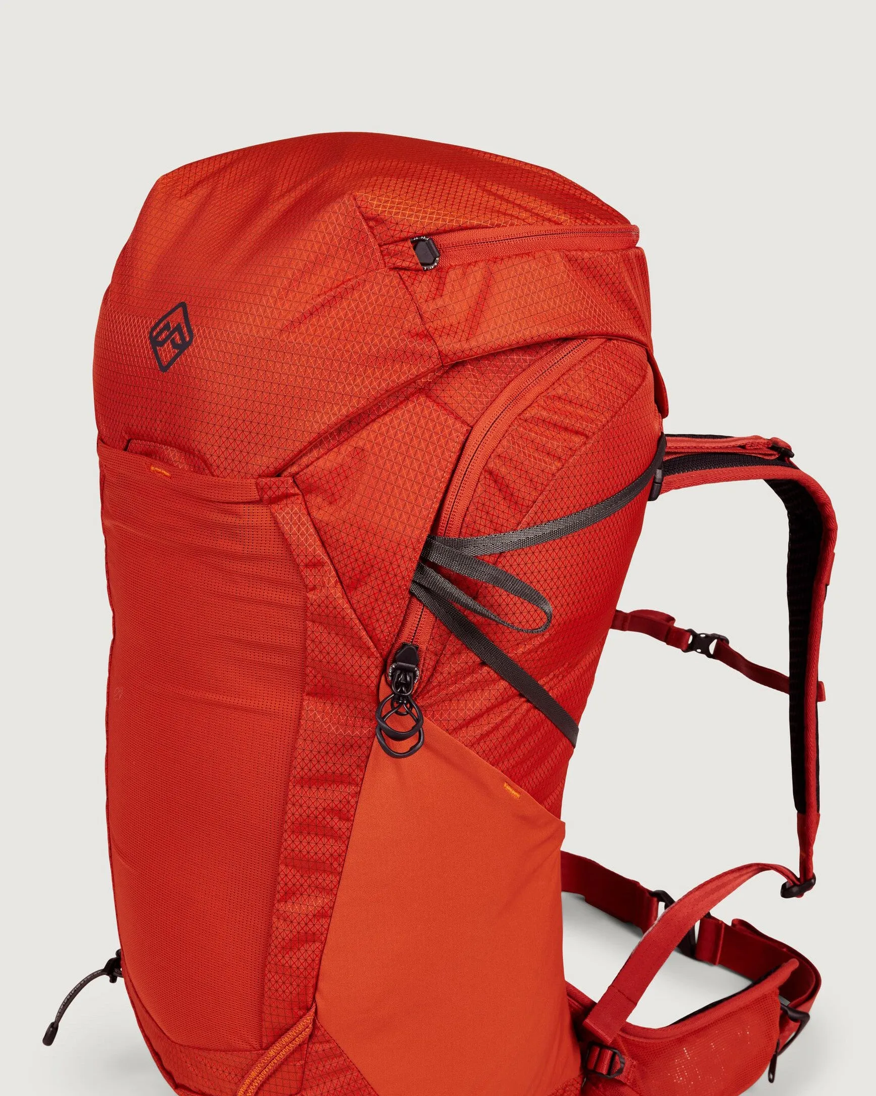 Valorous Pack - 38L - Red Earth