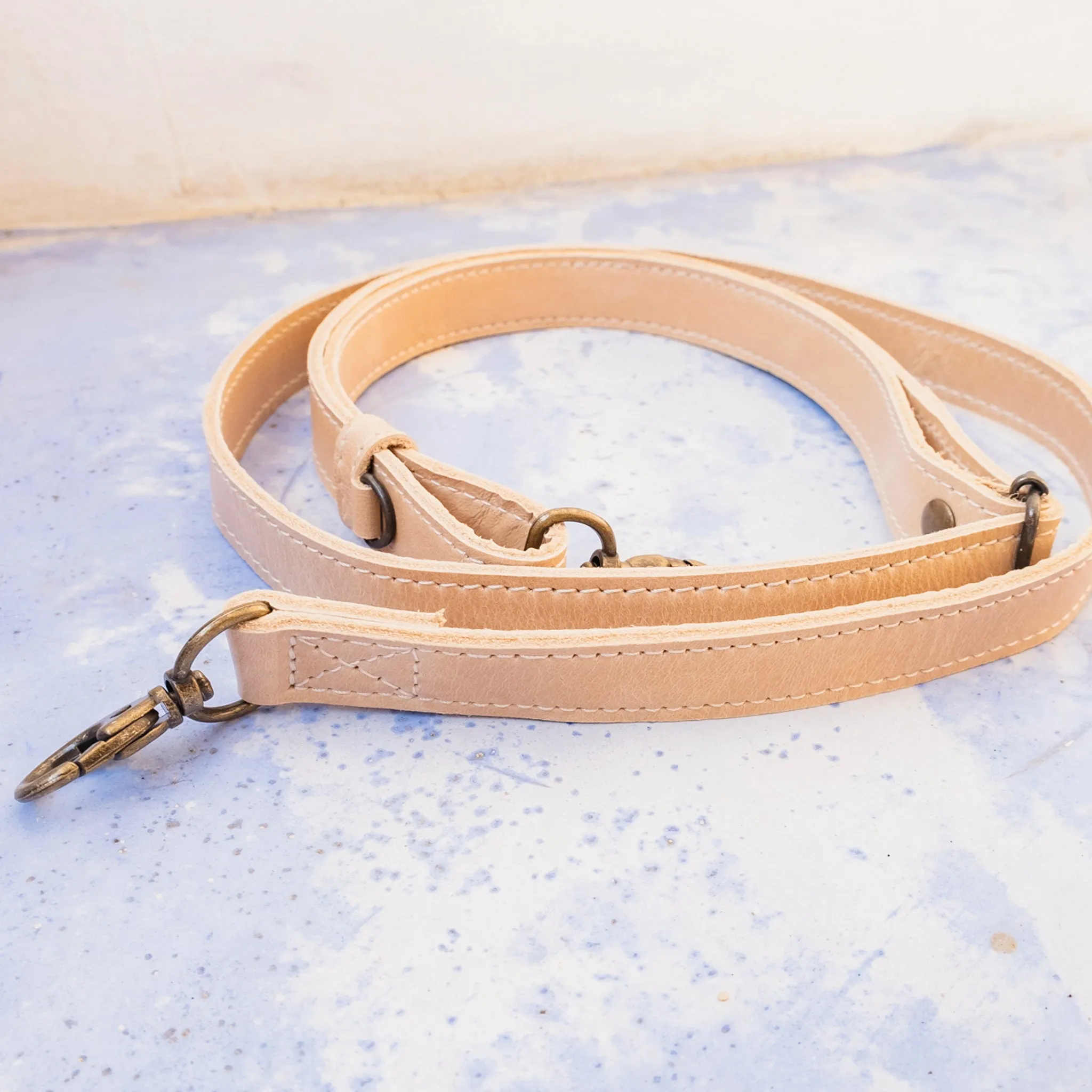 VIVI ADJUSTABLE BAG STRAP - LATTE