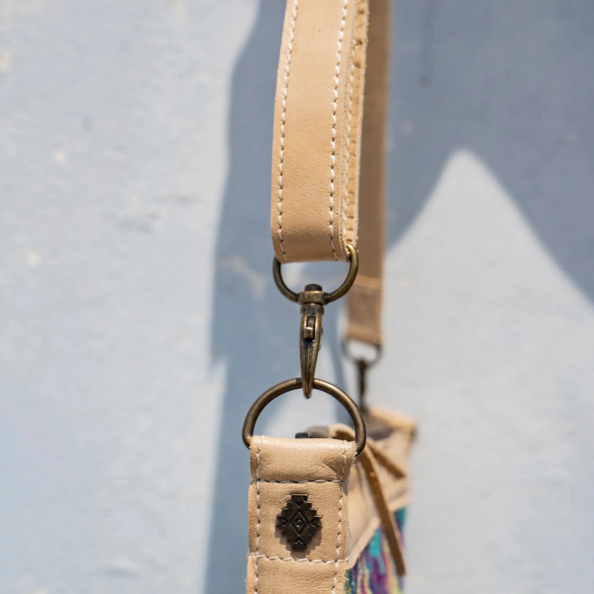 VIVI ADJUSTABLE BAG STRAP - LATTE