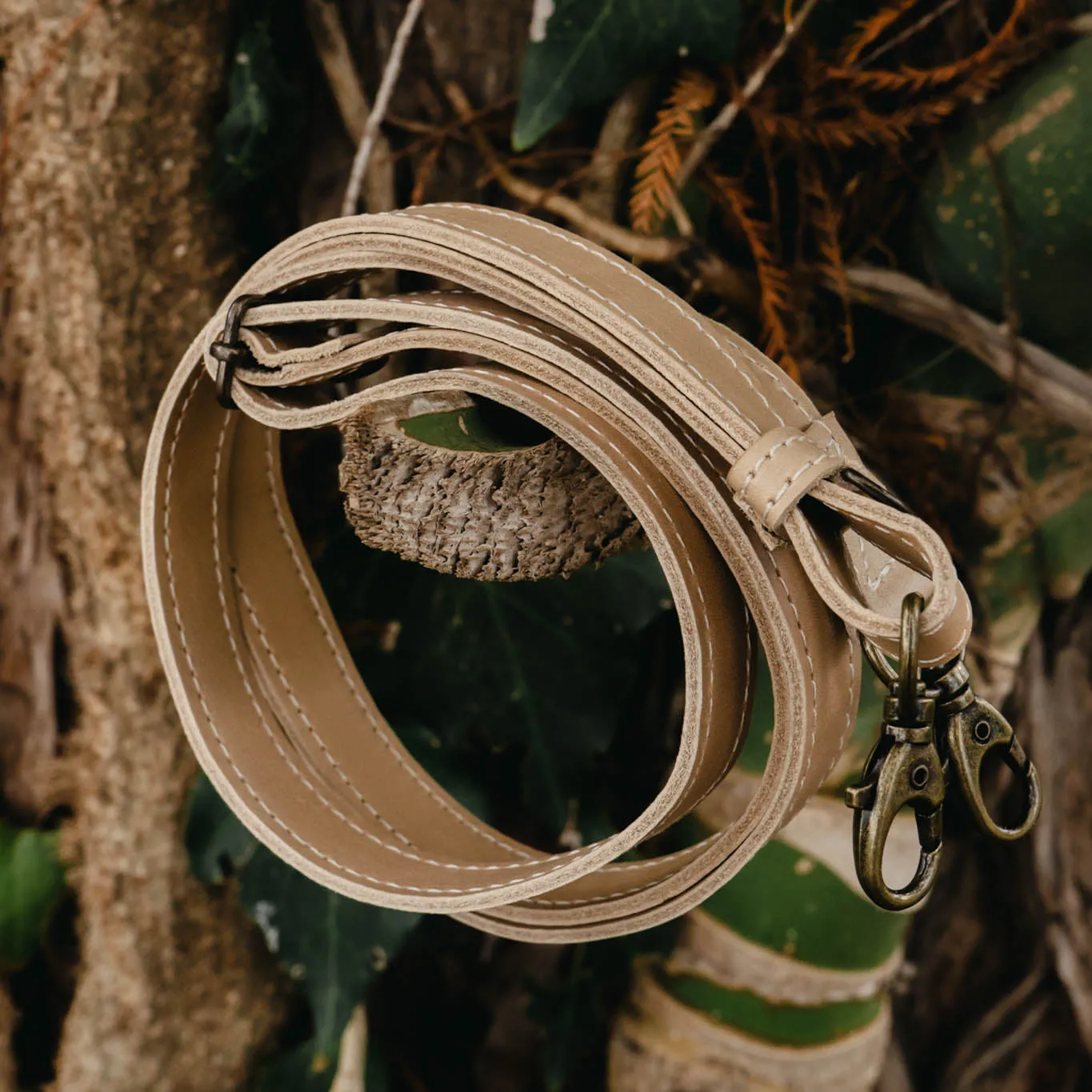 VIVI ADJUSTABLE BAG STRAP - LATTE